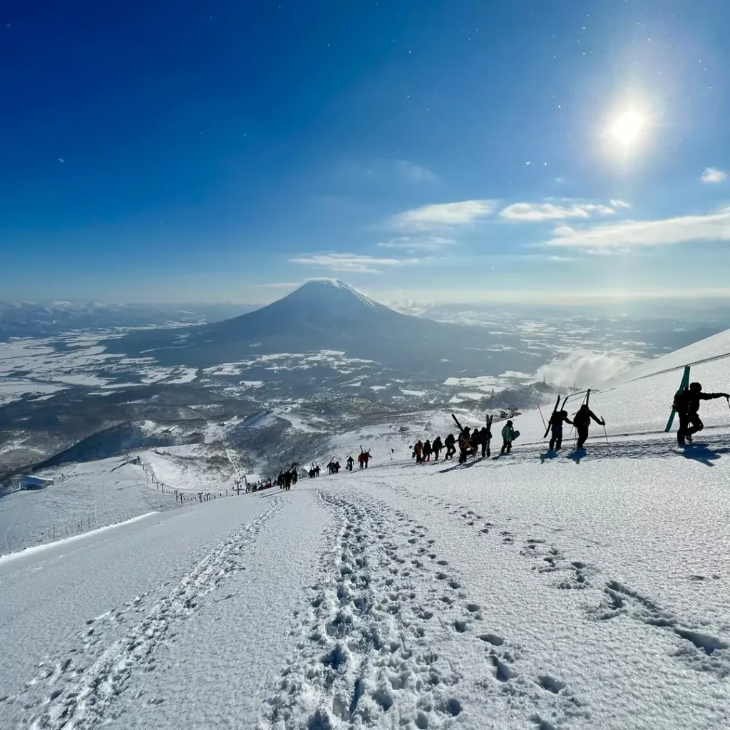 mount fuji trekking